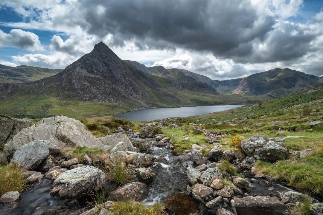 源于自然，，，，，，，简而不凡—CA88生态景观砖